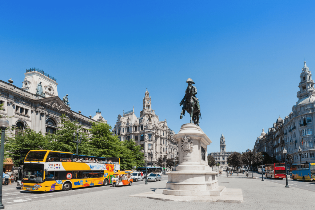 Praca da Liberdade cidade do porto