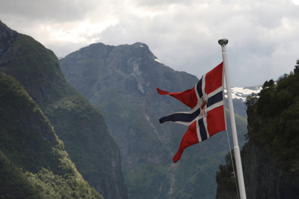 noruega servia