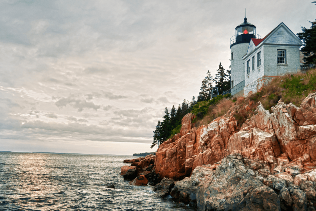 Bass Harbor Head Light Quanto custa morar no Maine