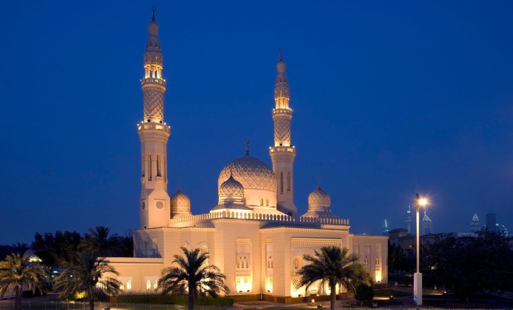 onde fica dubai é qatar