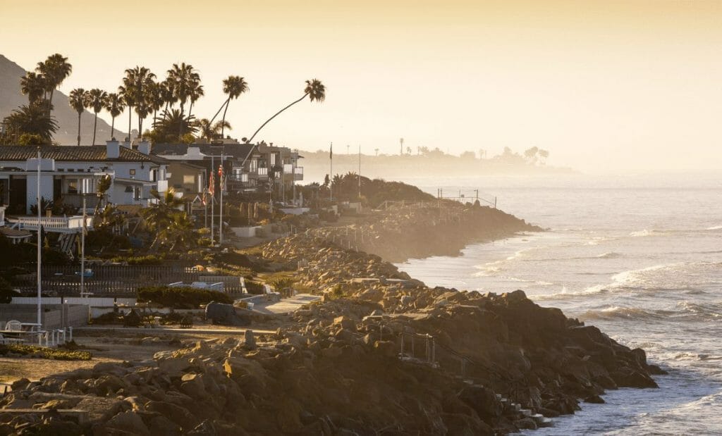 Como é a praia de Malibu